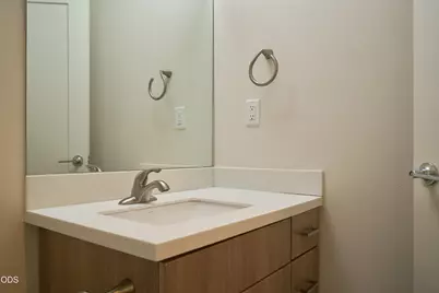 25 S Mountain Avenue, Ashland, OR 97520 - Photo 26