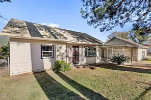 961 Hill St, Myrtle Creek, OR 97457 - Photo 2