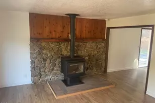 3751 Oregon 238, Jacksonville, OR 97530 - Photo 8