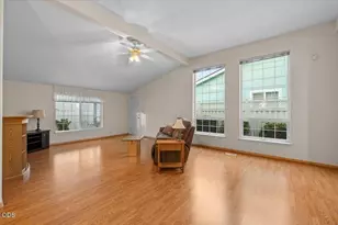 374 Orth Dr, Central Point, OR 97502 - Photo 6