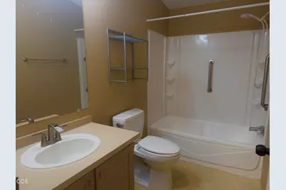 24 Bridgeport Drive, Eagle Point, OR 97524 - Photo 8