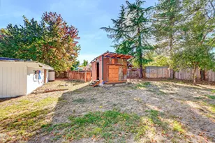 130 Sharon Dr, Phoenix, OR 97535 - Photo 8