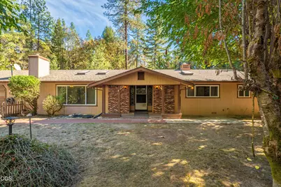 110 White Fir Drive, Grants Pass, OR 97526 - Photo 2