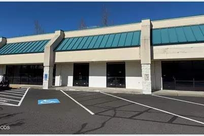 1594 Biddle Road #104, Medford, OR 97504 - Photo 1