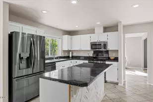 543 Hoover Park Dr, Medford, OR 97504 - Photo 10