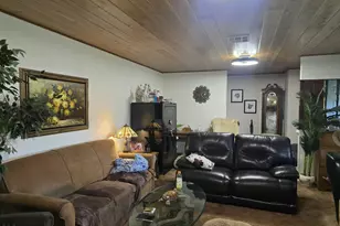 375 Aquarius Way, Cave Junction, OR 97523 - Photo 4