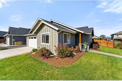 2804 SW Eastwood Lane, Grants Pass, OR 97527 - Photo 6