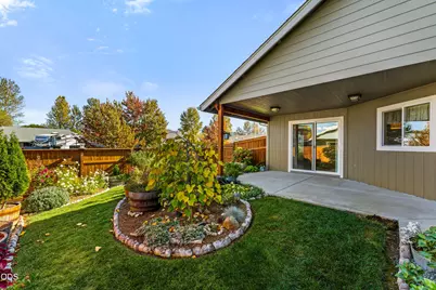 2804 SW Eastwood Lane, Grants Pass, OR 97527 - Photo 30
