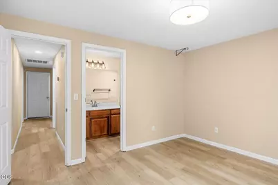 1414 Beekman Avenue, Medford, OR 97501 - Photo 16