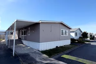 3555 S Pacific Hwy, Medford, OR 97501 - Photo 1