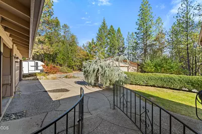 2600 Coed Place, Grants Pass, OR 97527 - Photo 56