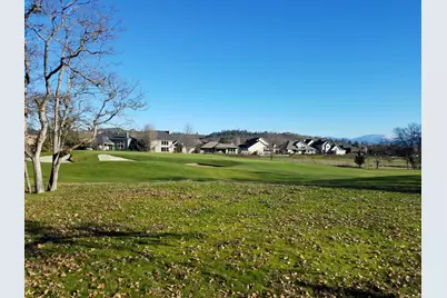 118 Pebble Creek Drive, Eagle Point, OR 97524 - Photo 1