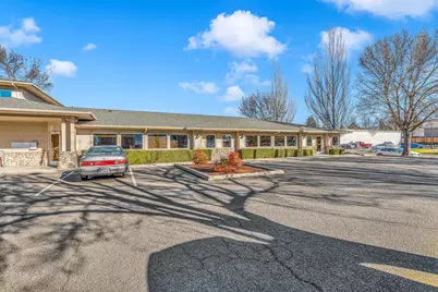 735 Cardley Avenue, Medford, OR 97504 - Photo 1