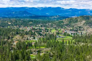 820 S Espey Rd, Grants Pass, OR 97527 - Photo 1