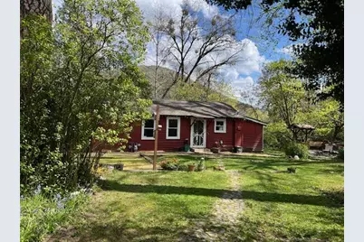 208 Madrone Street, Rogue River, OR 97537 - Photo 1