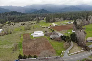 1205 Pine Grove Rd, Rogue River, OR 97537 - Photo 1