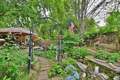 309 W 1st Street, Phoenix, OR 97535 - Photo 1