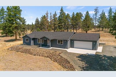 8219 Prairie Dog Drive, Bonanza, OR 97623 - Photo 1