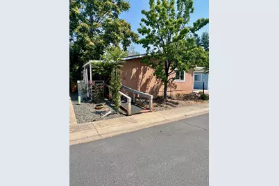 93 Northridge Terrace #SPC 30, Medford, OR 97501 - Photo 1