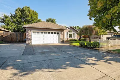 968 Willowdale Avenue, Medford, OR 97501 - Photo 1