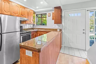 495 Chestnut St, Ashland, OR 97520 - Photo 1