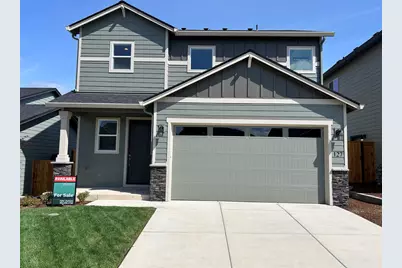 127 Valemont Drive #35, Eagle Point, OR 97524 - Photo 1