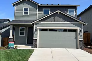 127 Valemont Dr, Eagle Point, OR 97524 - Photo 1