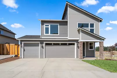 708 Old Waverly Way #30, Eagle Point, OR 97524 - Photo 1
