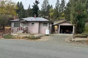 205 N Humbolt St, Canyon City, OR 97820 - Photo 1