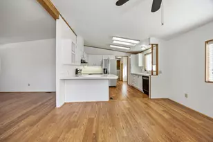 555 Freeman Rd, Central Point, OR 97502 - Photo 1