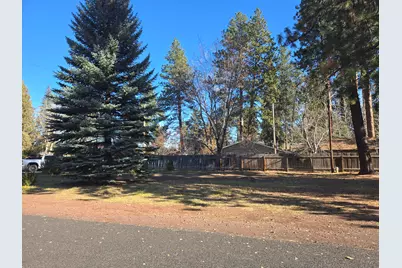 285 W Washington Avenue, Sisters, OR 97759 - Photo 1