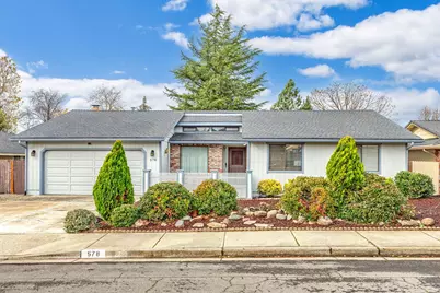 578 Hogan Avenue, Medford, OR 97504 - Photo 1