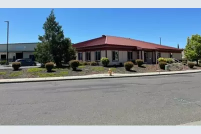 573 Parsons Drive, Medford, OR 97501 - Photo 1