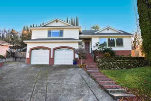 130 Candice Ct, Medford, OR 97504 - Photo 1