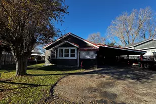 1752 Arthur St St, Klamath Falls, OR 97603 - Photo 1