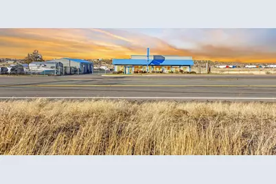 1810 Us-97, Madras, OR 97741 - Photo 1