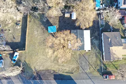 1075 NW 10th Street, Prineville, OR 97754 - Photo 1