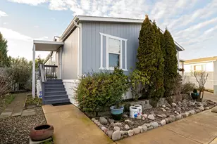 2552 Thorn Oak Dr, Medford, OR 97501 - Photo 1