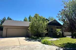 19555 Greatwood Loop, Bend, OR 97702 - Photo 1