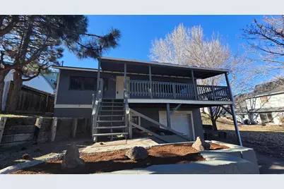 1726 Lexington Avenue, Klamath Falls, OR 97601 - Photo 1