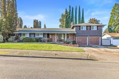 1349 Ramada Avenue, Medford, OR 97504 - Photo 1