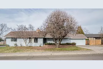 2301 Kona Circle, Medford, OR 97504 - Photo 1