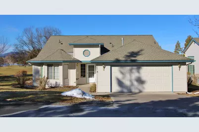 645 Hanks Street, Klamath Falls, OR 97601 - Photo 1