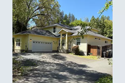 1313 NW Bellevue Place, Grants Pass, OR 97526 - Photo 1