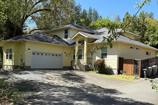 1313 NW Bellevue Pl, Grants Pass, OR 97526 - Photo 1