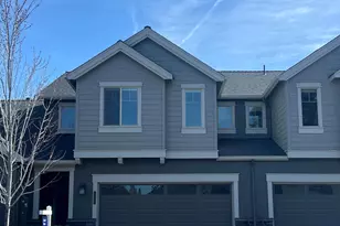 60507 Hedgewood Ln, Bend, OR 97702 - Photo 1