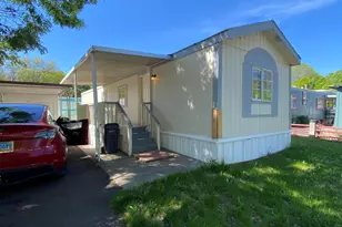 2385 Table Rock Rd, Medford, OR 97501 - Photo 1