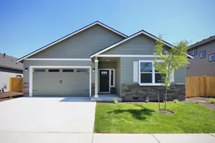 2746 Pronghorn Ln, Medford, OR 97504 - Photo 1