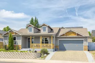 278 Echo Way, Eagle Point, OR 97524 - Photo 1