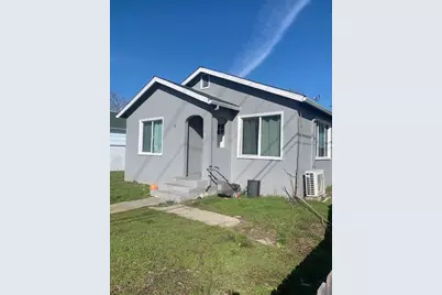 42 N 9th Street, Central Point, OR 97502 - Photo 1